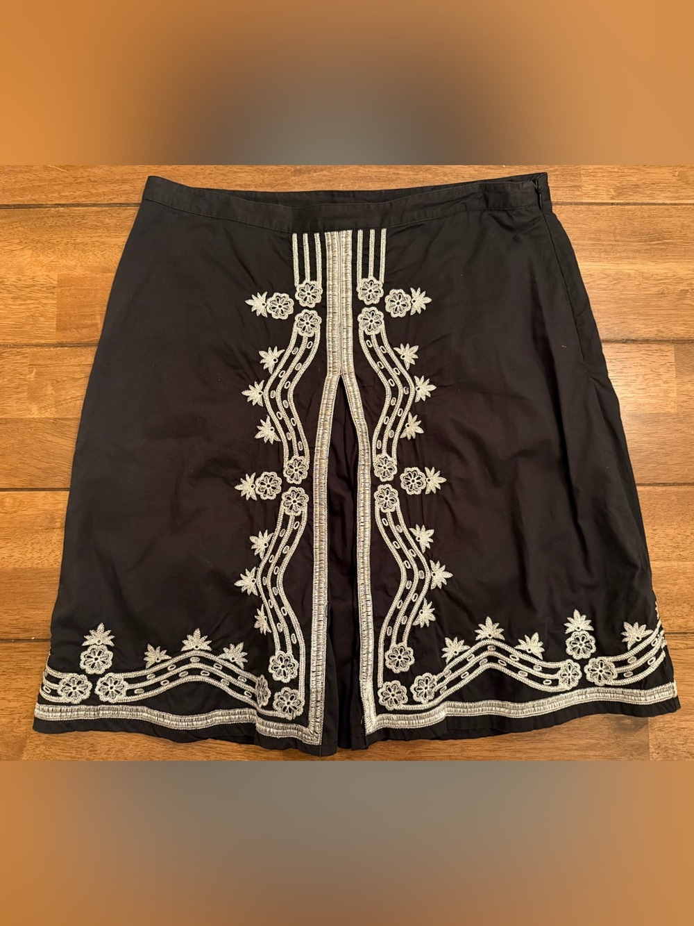 VTG 2000s Old Navy Low Rise Bohemian Embroidered Cotton Skirt Front Slit Black